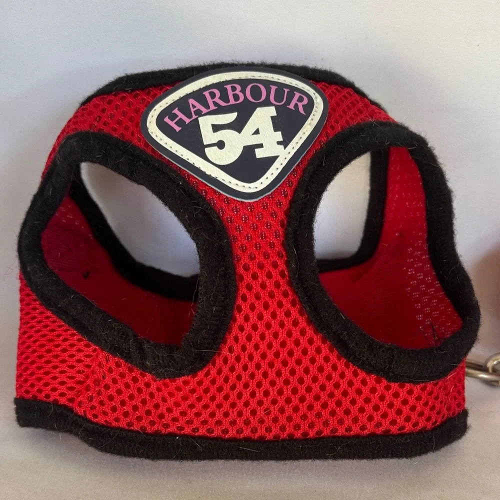 SET OF HARBOUR 54 CAT HARNESS & LEASH RED & BLACK